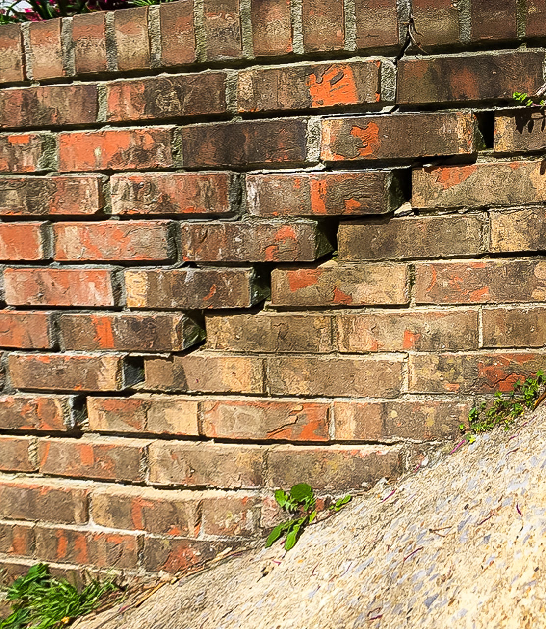Foundation Wall Cracks- What They Mean & What to Do - Foundation Systems of  Michigan